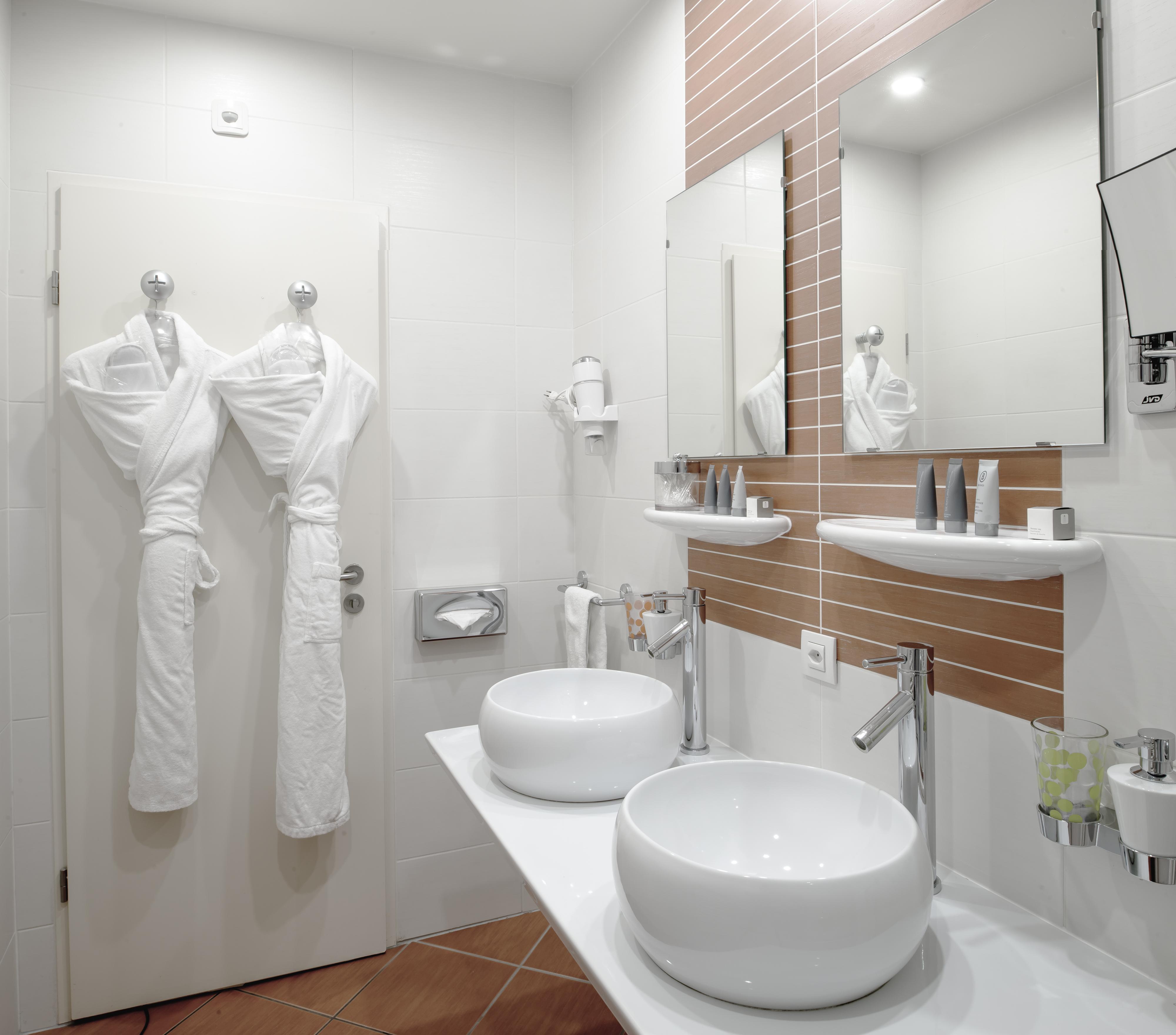 La Cour Des Augustins Boutique Gallery Design Hotel Geneva Exterior foto
