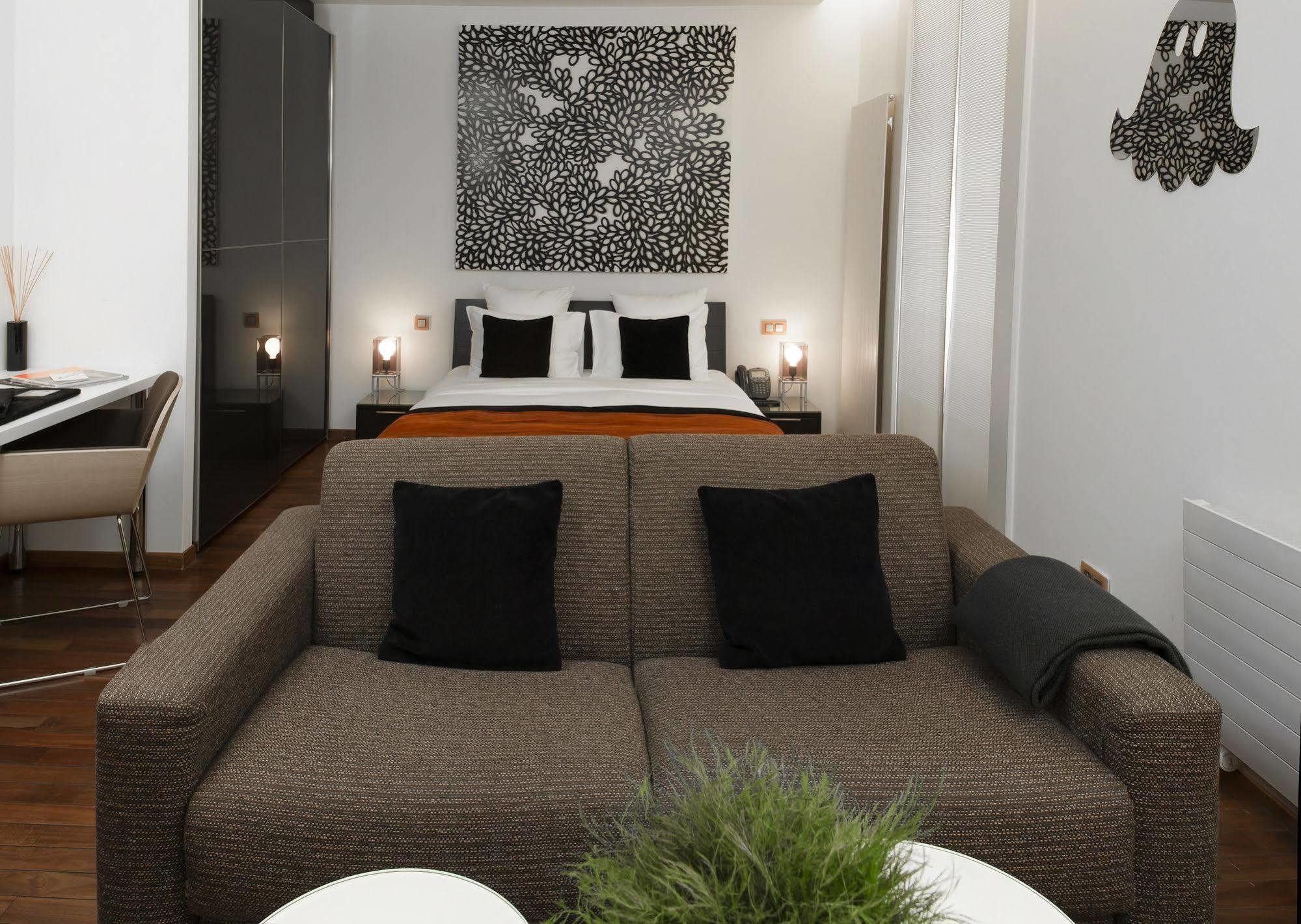 La Cour Des Augustins Boutique Gallery Design Hotel Geneva Exterior foto
